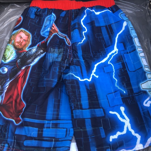 Swim shorts Marvel Avengers boys new size L 10-12 polyester elastic waist - Picture 2 of 5